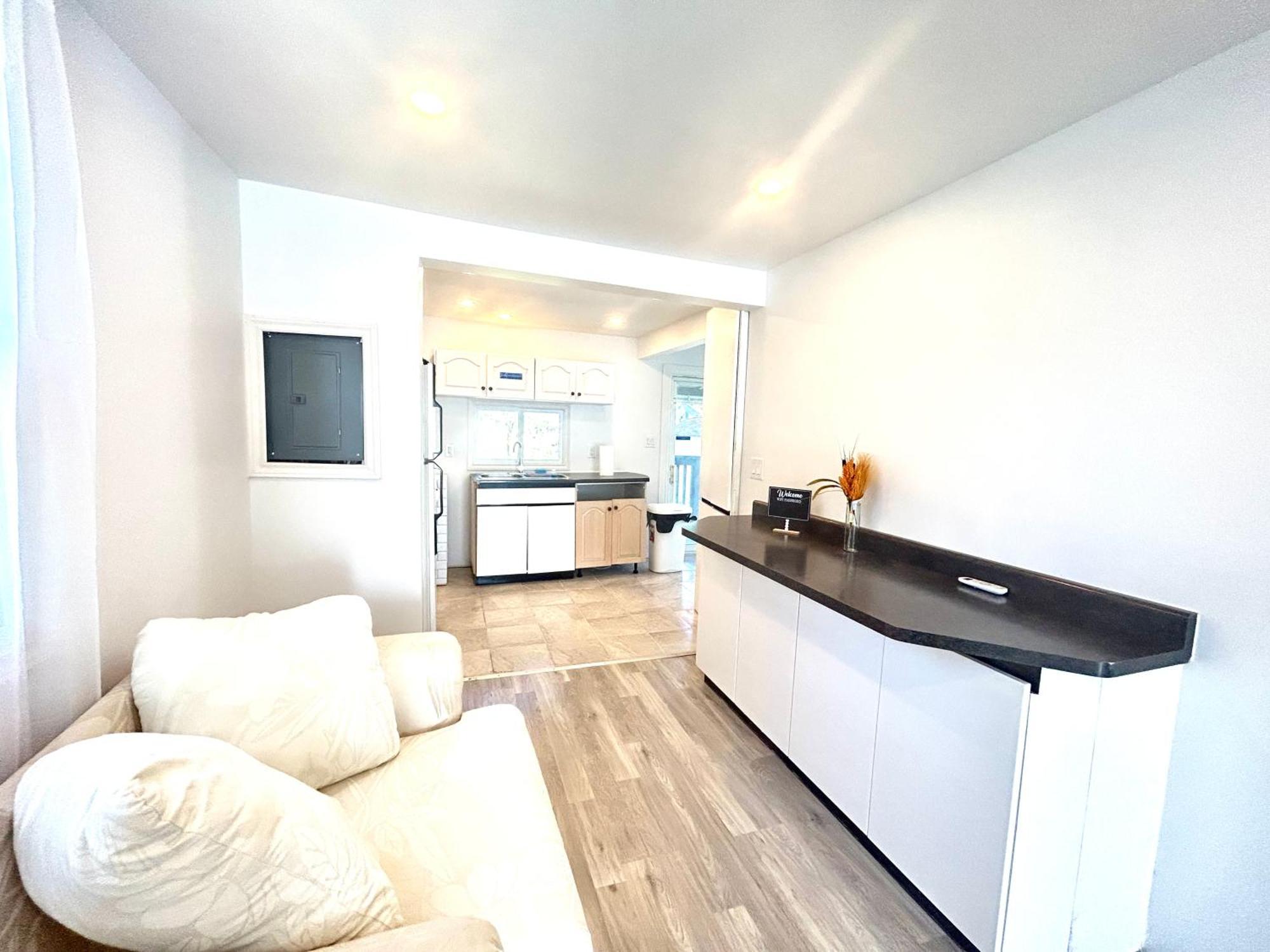 Aubin Paradise Housing Windsor Exterior foto